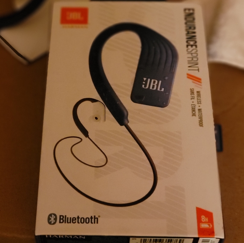 JBL HEADPHONES